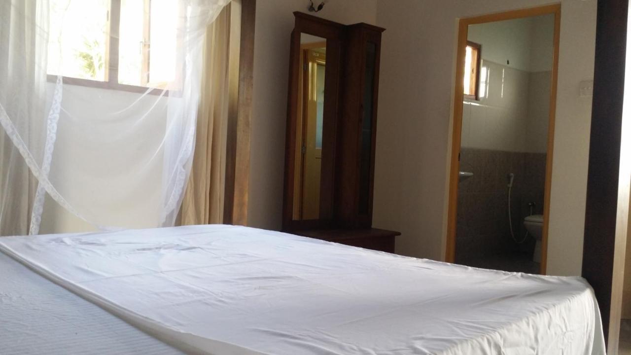 Affittacamere Ocean On House Unawatuna Esterno foto