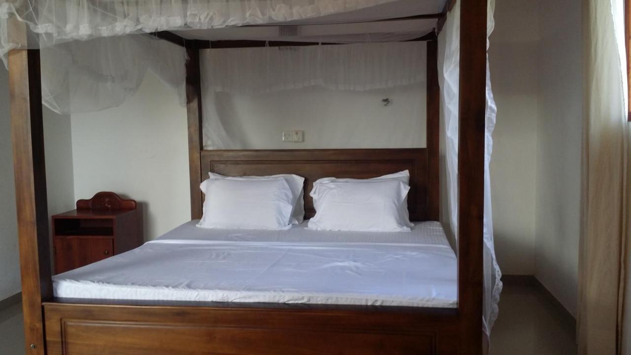 Affittacamere Ocean On House Unawatuna Esterno foto