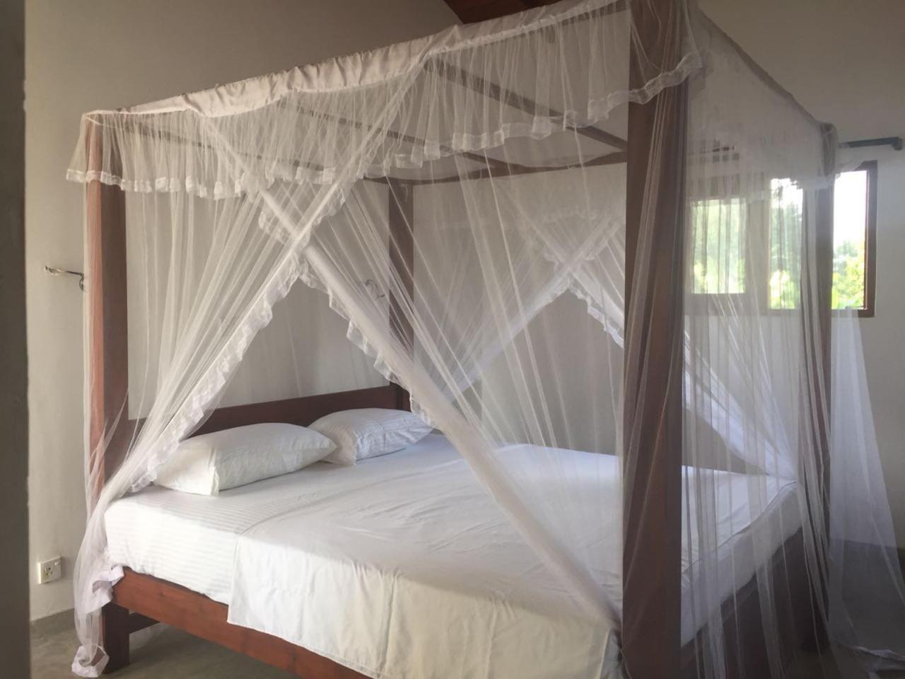 Affittacamere Ocean On House Unawatuna Esterno foto